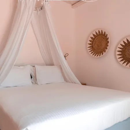 وأجنحة سينسيز الفاخرة Elia (Mykonos)