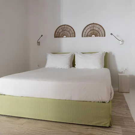 وأجنحة سينسيز الفاخرة Elia (Mykonos)